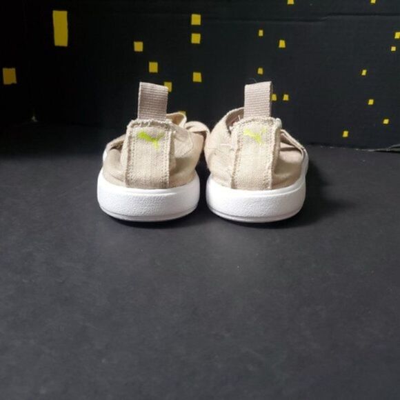Puma Tan Canvas style slip ons - Picture 3 of 9